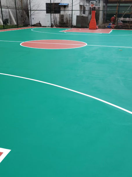 镇平 球场长期使用易出现地面开裂